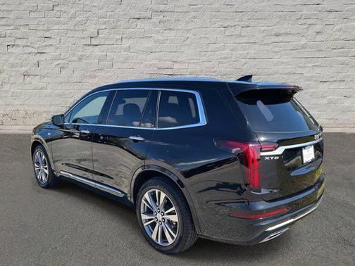 2025 Cadillac XT6 Premium Luxury FWD