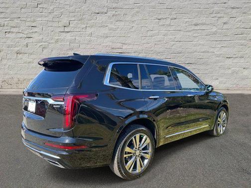 2025 Cadillac XT6 Premium Luxury FWD