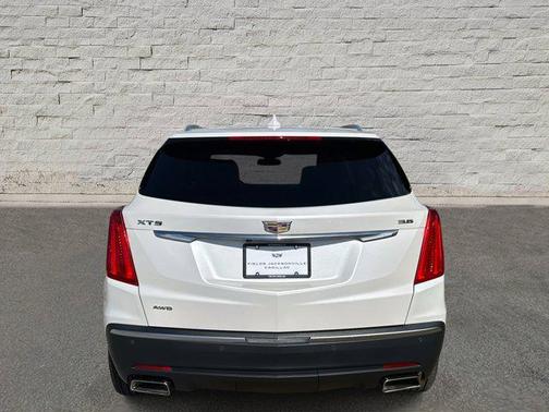 2018 Cadillac XT5 Premium Luxury