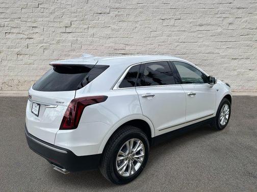 2026 Cadillac XT5 Luxury