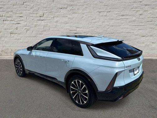 Nimbus Metallic 2024 Cadillac LYRIQ Sport