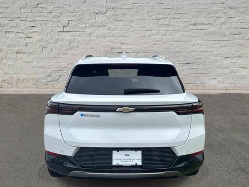 Summit White 2025 Chevrolet Equinox EV LT