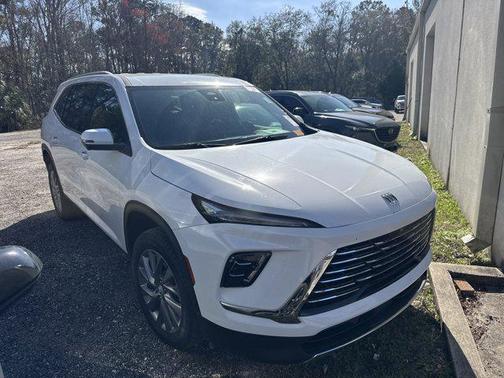 2025 Buick Enclave Preferred FWD