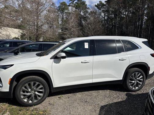 2025 Buick Enclave Preferred FWD