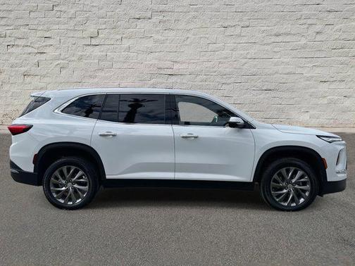 2025 Buick Enclave Preferred FWD