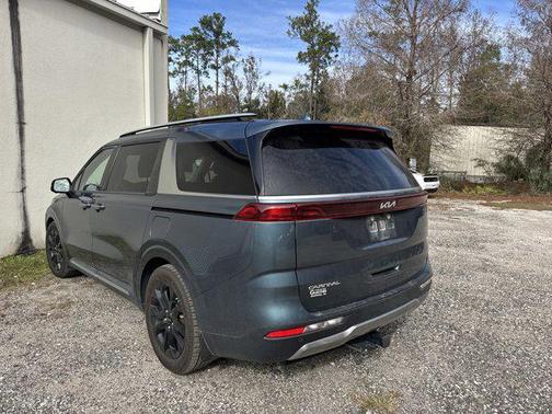 2023 Kia Carnival SX