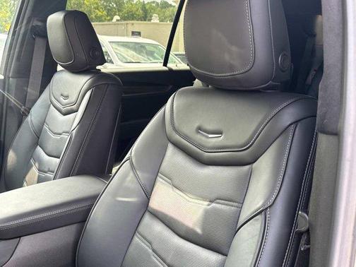 2025 Cadillac XT6 Premium Luxury AWD
