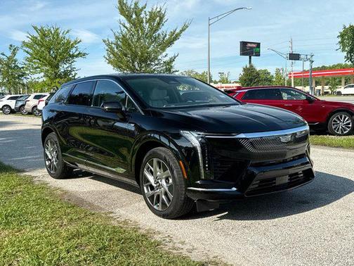 2025 Cadillac OPTIQ Luxury 1 AWD