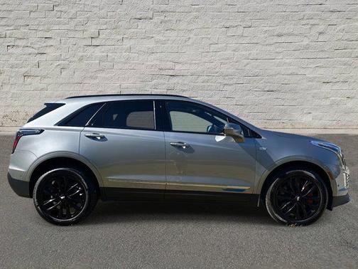 2025 Cadillac XT5 Sport