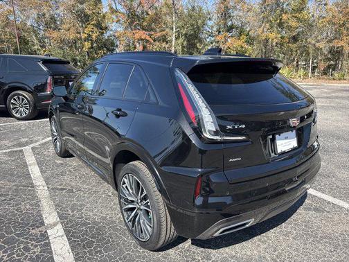 2024 Cadillac XT4 Sport