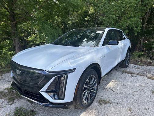 Vibrant White Tricoat 2026 Cadillac LYRIQ Sport