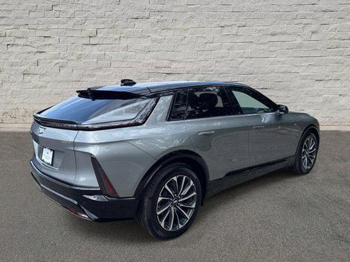 Argent Silver Metallic 2026 Cadillac LYRIQ Sport