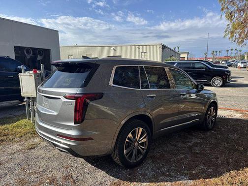 2021 Cadillac XT6 Premium Luxury AWD