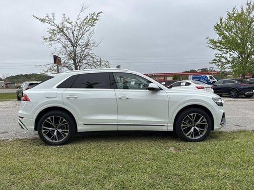 Carrara White 2023 Audi Q8 55 Premium Plus