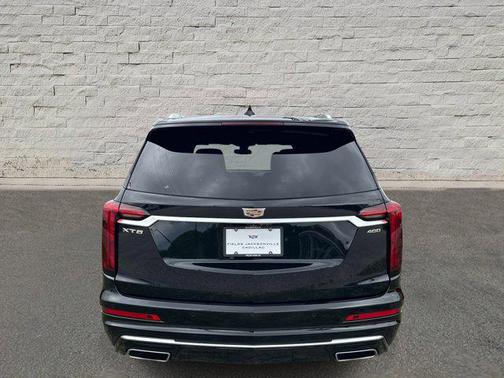 Stellar Black Metallic 2020 Cadillac XT6 Premium Luxury FWD