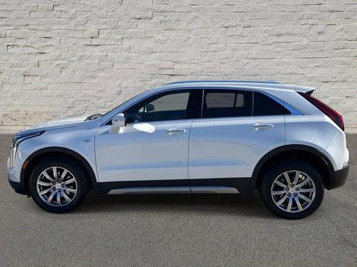 2021 Cadillac XT4 Premium Luxury