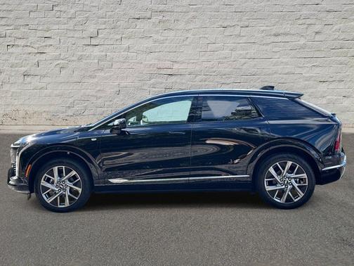 Black Raven 2026 Cadillac OPTIQ Luxury