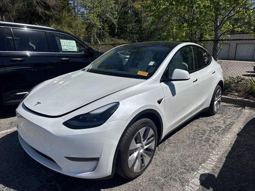 2024 Tesla Model Y Long Range Dual Motor All-Wheel Drive