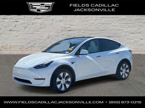 Pearl White 2024 Tesla Model Y Long Range Dual Motor All-Wheel Drive
