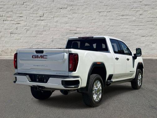 White Frost Tricoat 2021 GMC Sierra 2500 Denali