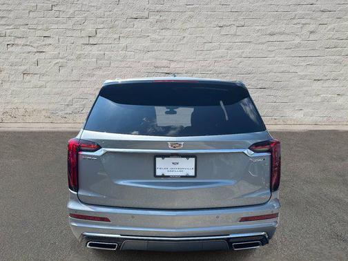 2025 Cadillac XT6 Luxury FWD