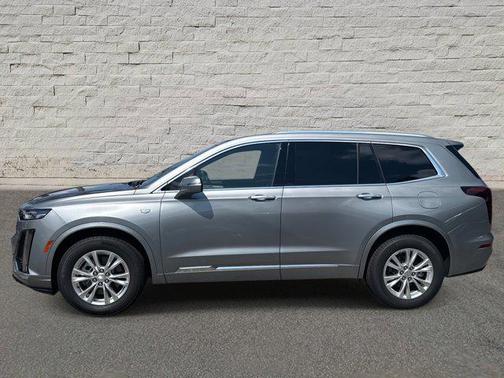 2025 Cadillac XT6 Luxury FWD