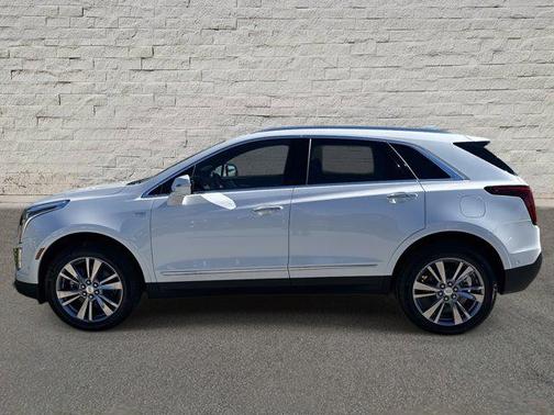 Crystal White Tricoat 2026 Cadillac XT5 Premium Luxury
