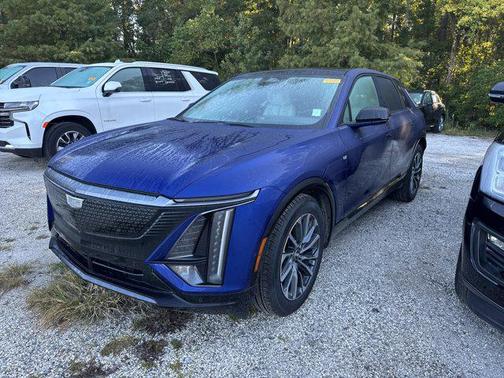 2025 Cadillac LYRIQ Sport