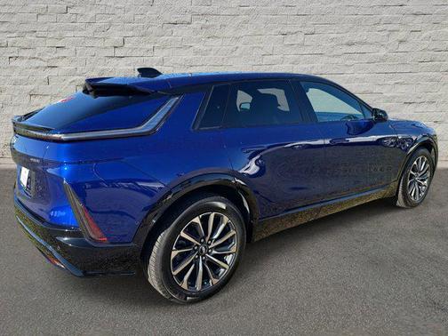2025 Cadillac LYRIQ Sport