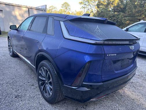 2025 Cadillac LYRIQ Sport