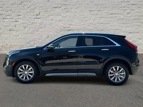 2022 Cadillac XT4 Premium Luxury