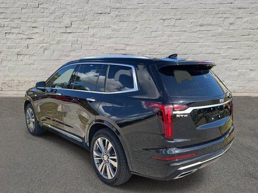 2025 Cadillac XT6 Premium Luxury FWD
