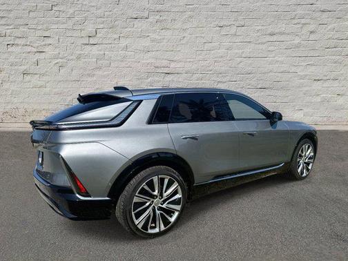 2024 Cadillac LYRIQ Luxury