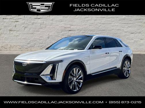 Crystal White Tricoat 2025 Cadillac LYRIQ Luxury