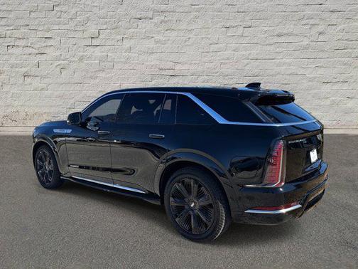 2025 Cadillac Escalade IQ Luxury 2