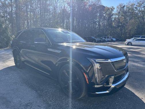 2025 Cadillac Escalade IQ Luxury 2