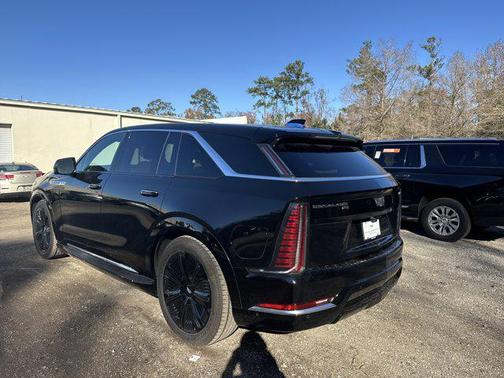 2025 Cadillac Escalade IQ Luxury 2