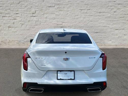 2023 Cadillac CT4 Luxury