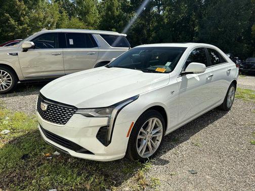 2023 Cadillac CT4 Luxury