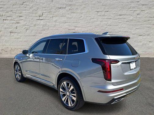 2025 Cadillac XT6 Premium Luxury FWD
