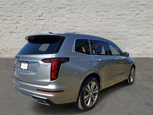 2025 Cadillac XT6 Premium Luxury FWD