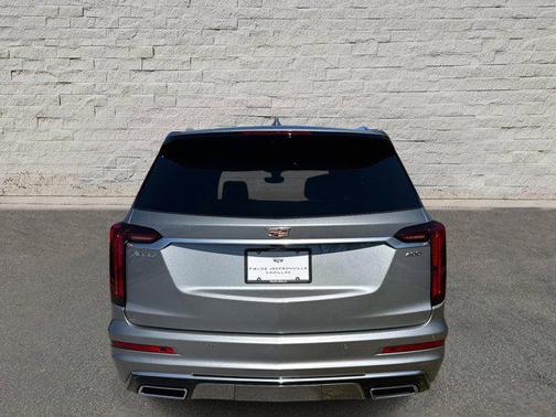 2025 Cadillac XT6 Premium Luxury FWD