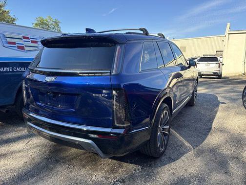 2026 Cadillac VISTIQ Sport