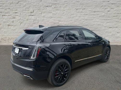 2025 Cadillac XT5 Sport