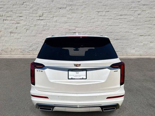 2025 Cadillac XT6 Premium Luxury FWD