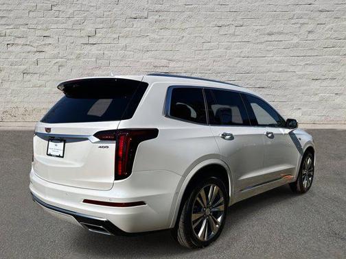 2025 Cadillac XT6 Premium Luxury FWD