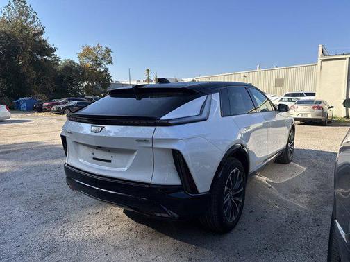 2025 Cadillac LYRIQ Sport