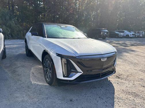 2025 Cadillac LYRIQ Sport