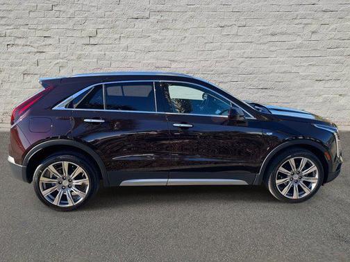 2020 Cadillac XT4 Premium Luxury