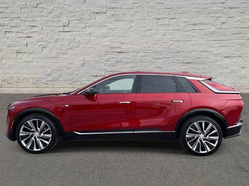 2024 Cadillac LYRIQ Luxury